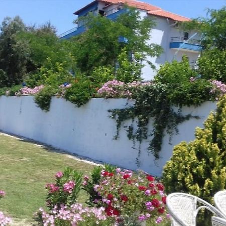 Residence Jazoj Vlorë エクステリア 写真