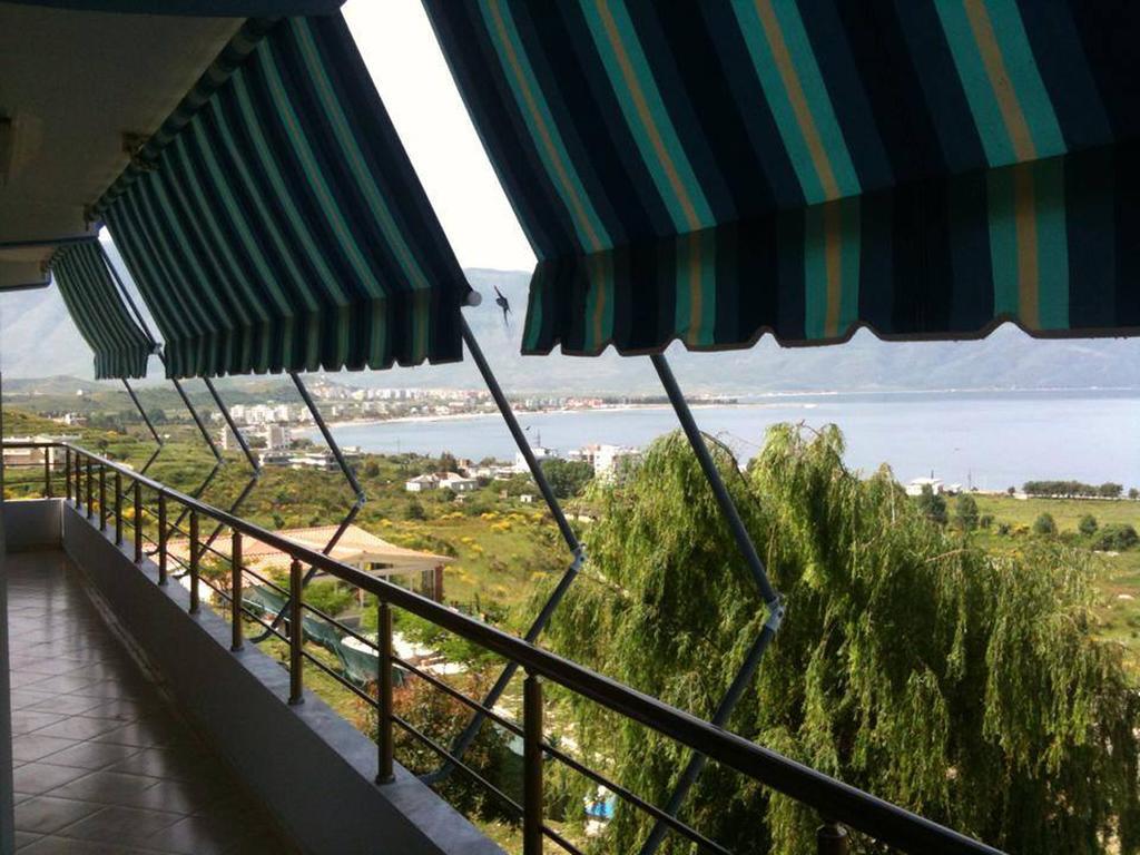 Residence Jazoj Vlorë エクステリア 写真