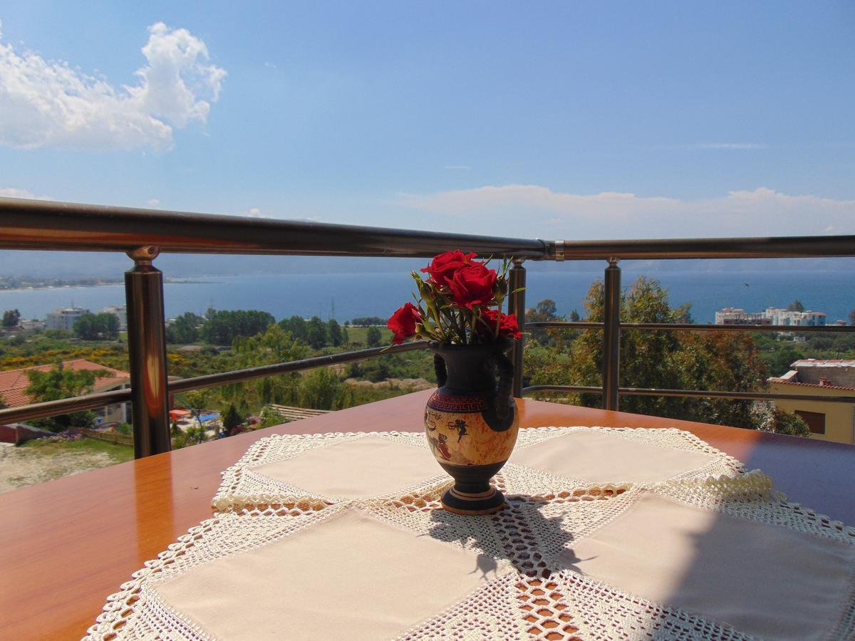 Residence Jazoj Vlorë エクステリア 写真