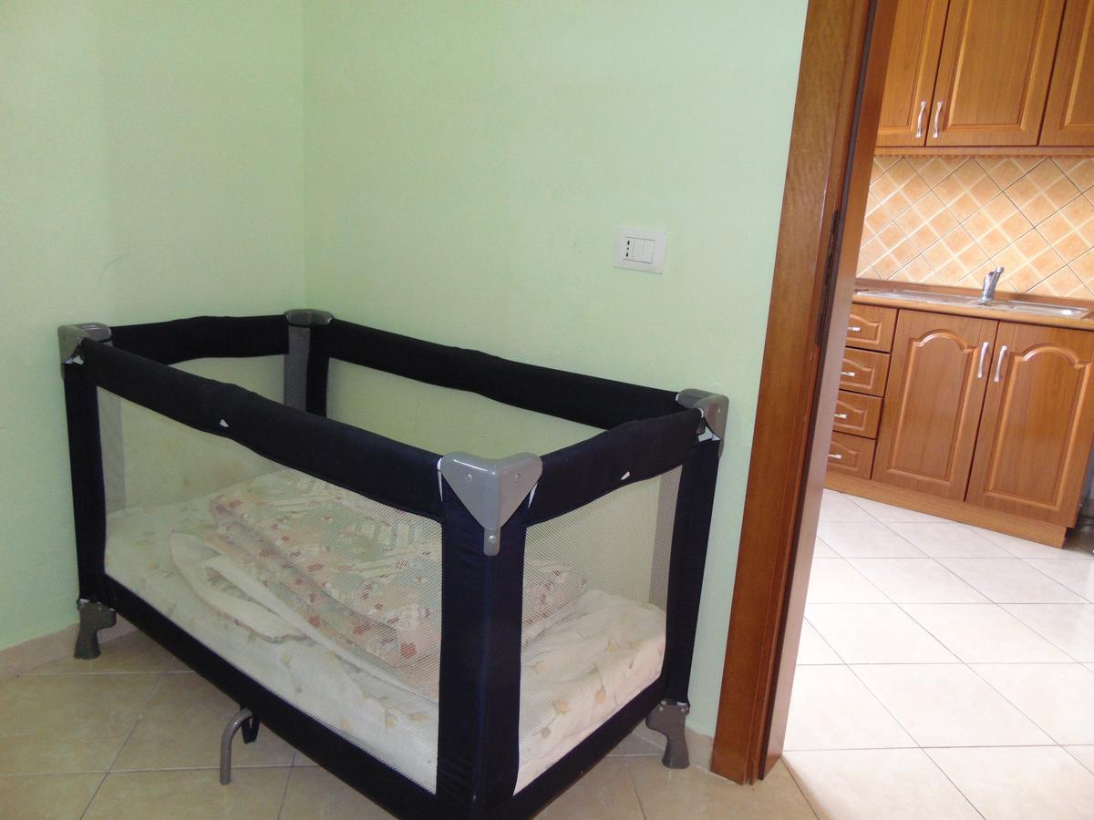 Residence Jazoj Vlorë エクステリア 写真