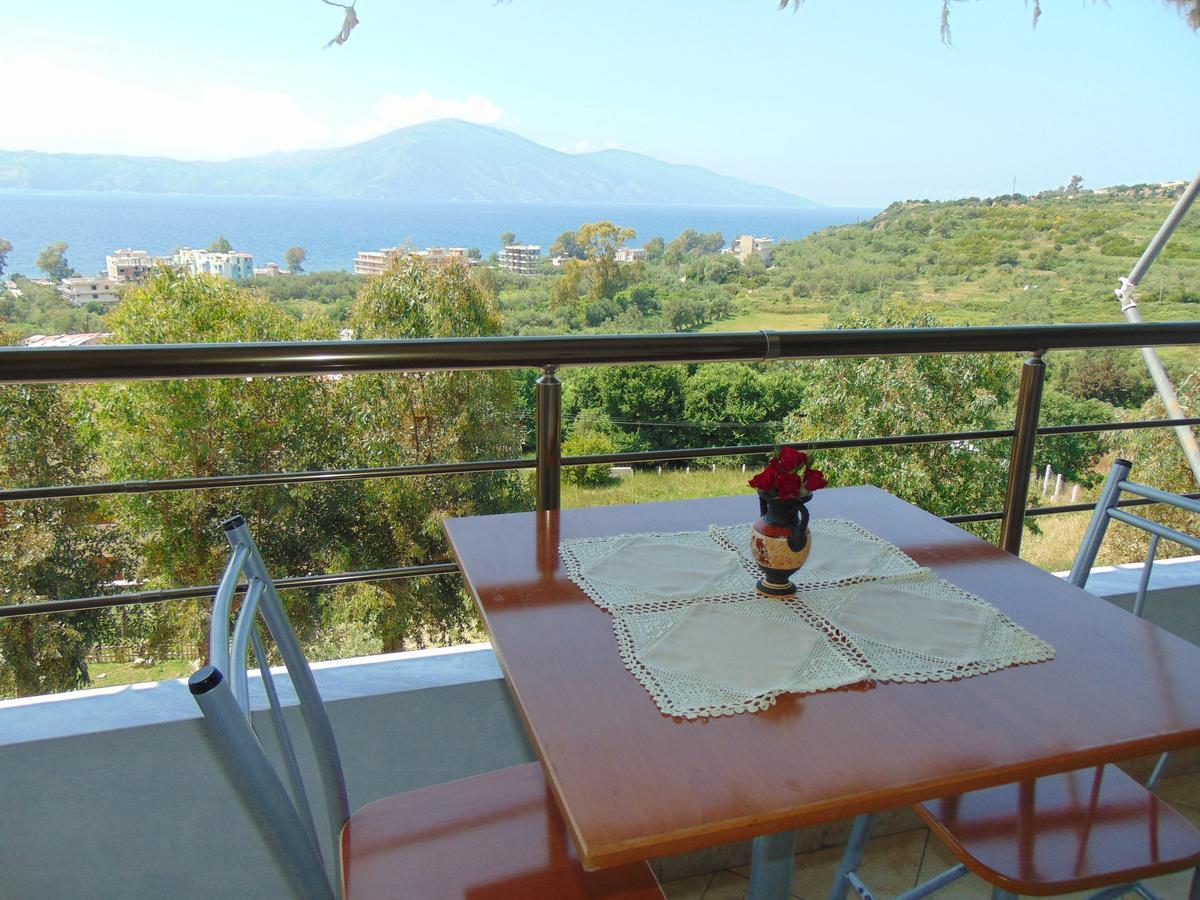 Residence Jazoj Vlorë エクステリア 写真